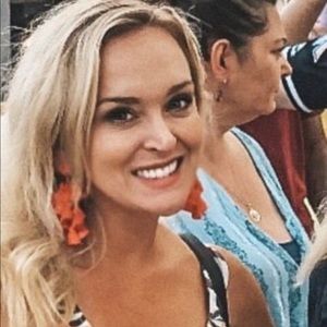 Meet your Posher, Jillian